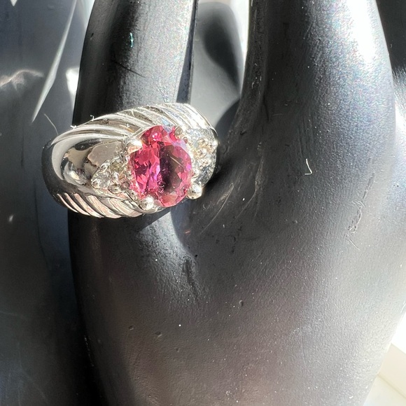Oval light pink tourmaline with 6 round cut diamond 10k white gold ring . - Picture 6 of 8